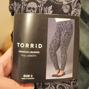 Torrid skull and paisley leggings. Size 2
